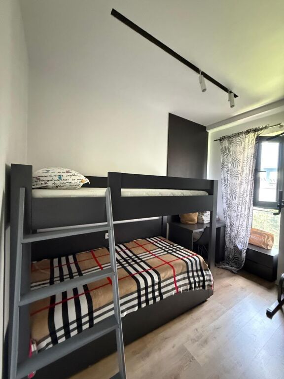 Apartament 2+1 per shitje tek Rruga e Kosovareve.