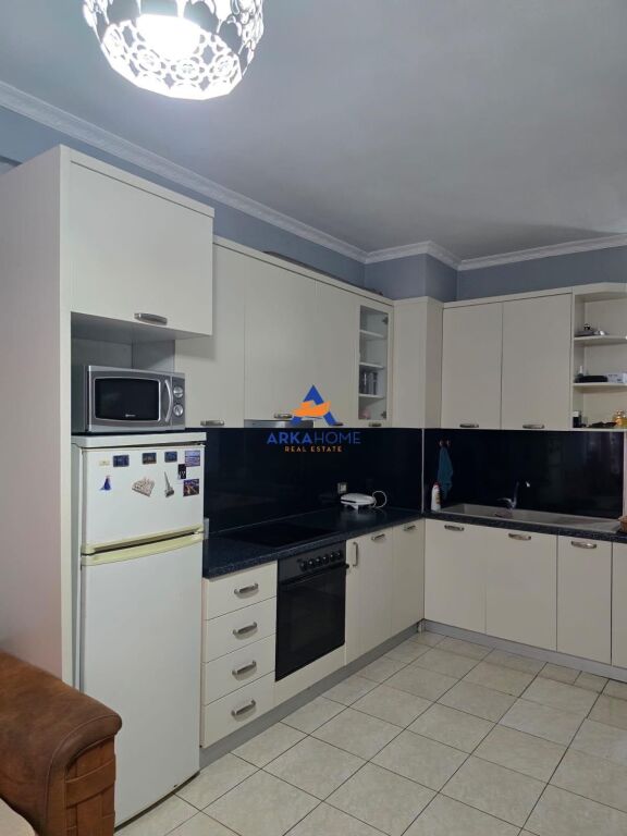 JEPET APARTAMENT 1+1+BALLKON ME QERA "ASTIR" 380 EURO