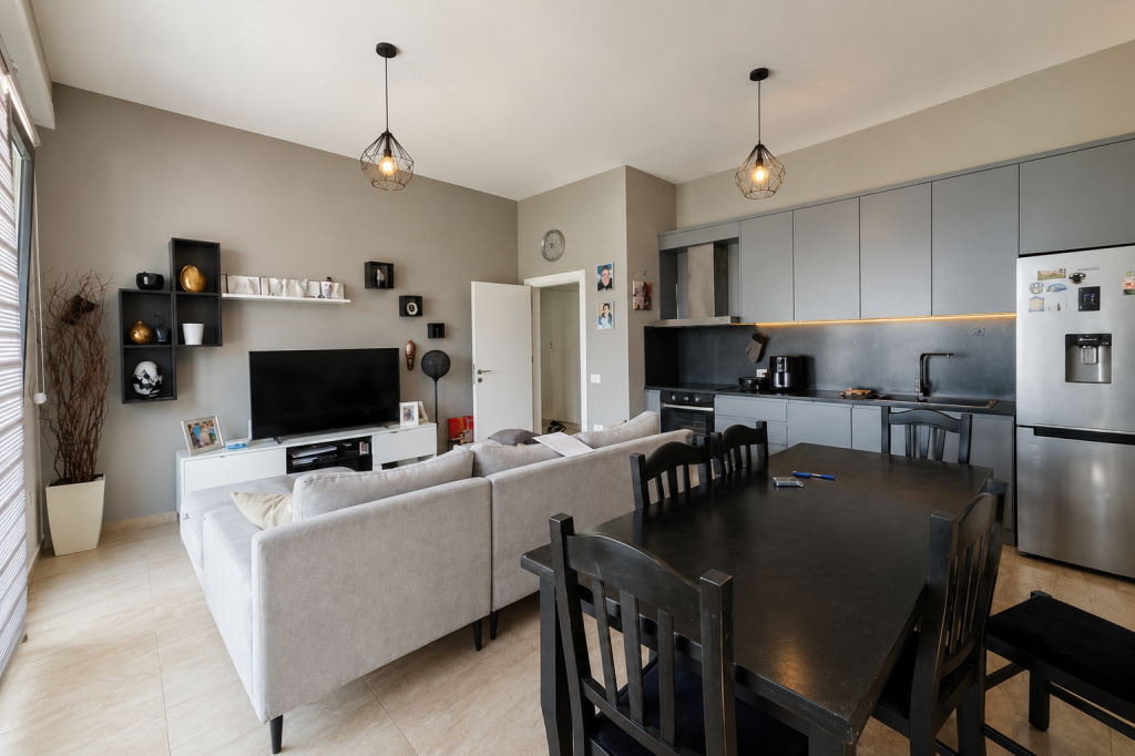 Apartment 3+1 for sale Kavaja Street, Square21