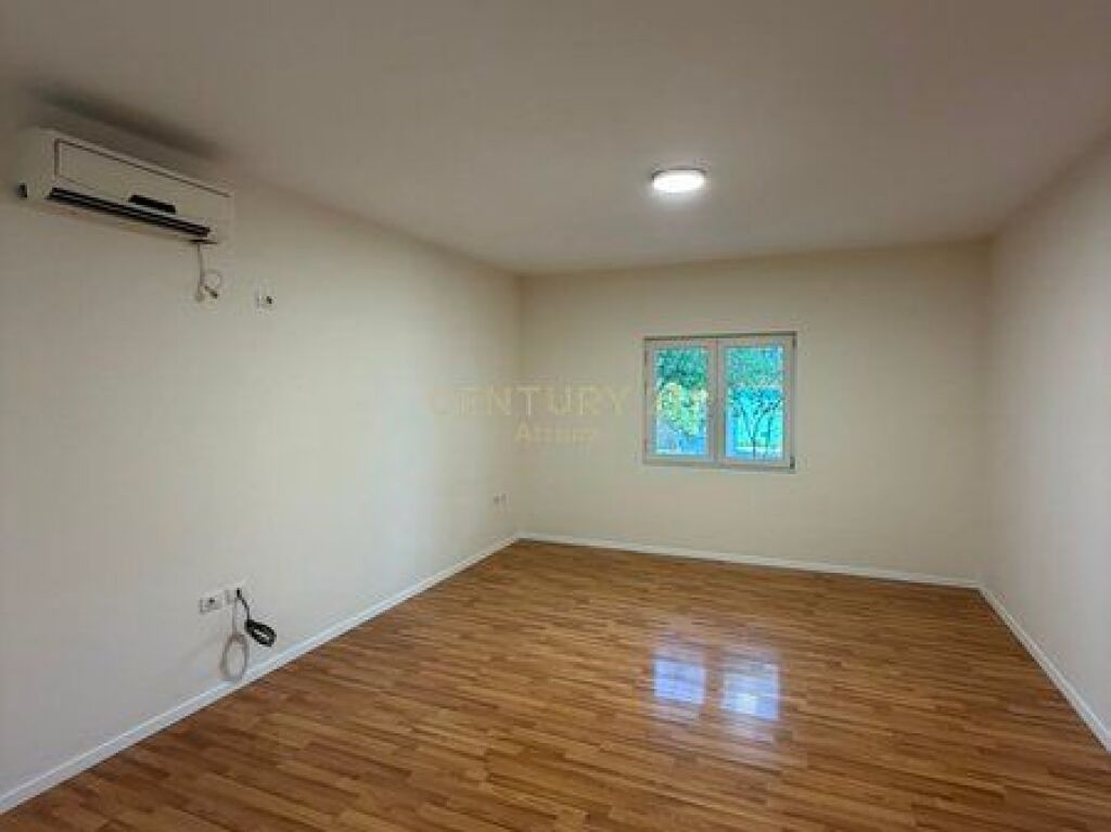 FOR RENT 2+1 APARTMENT IN A PRIVATE VILLA IN LAPRAKE!