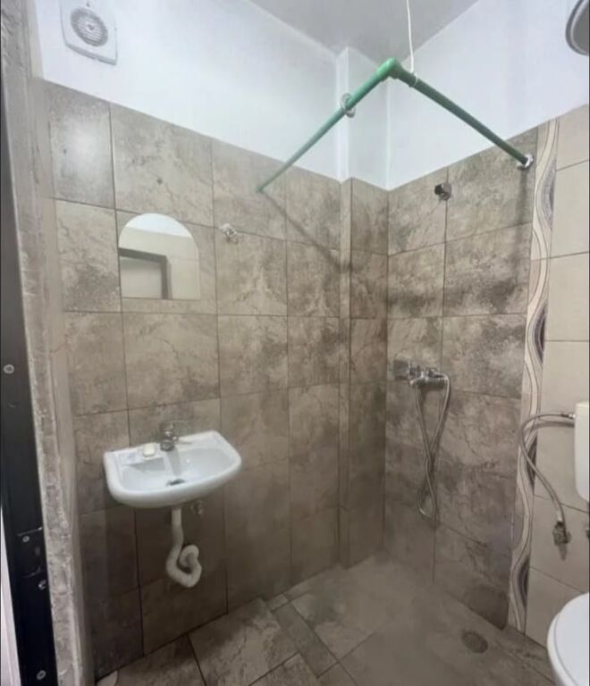 Qera | Garsoniere | Vilat Amerikane | 330 €/muaj