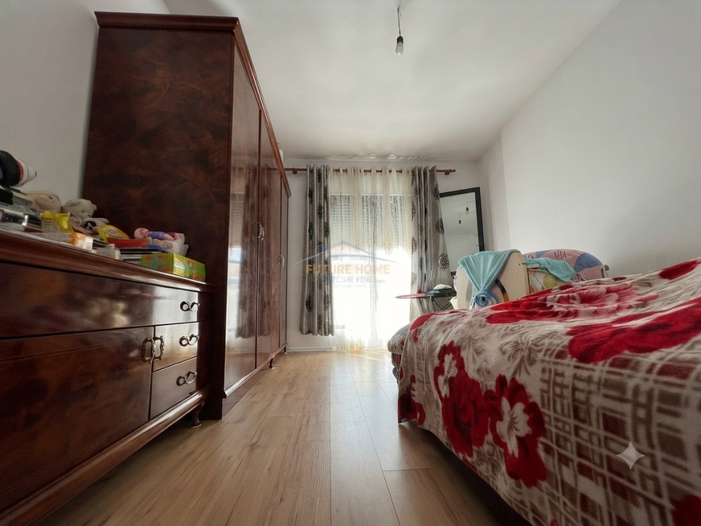 Shitet, Apartament 1+1,Kamez, Tiranë