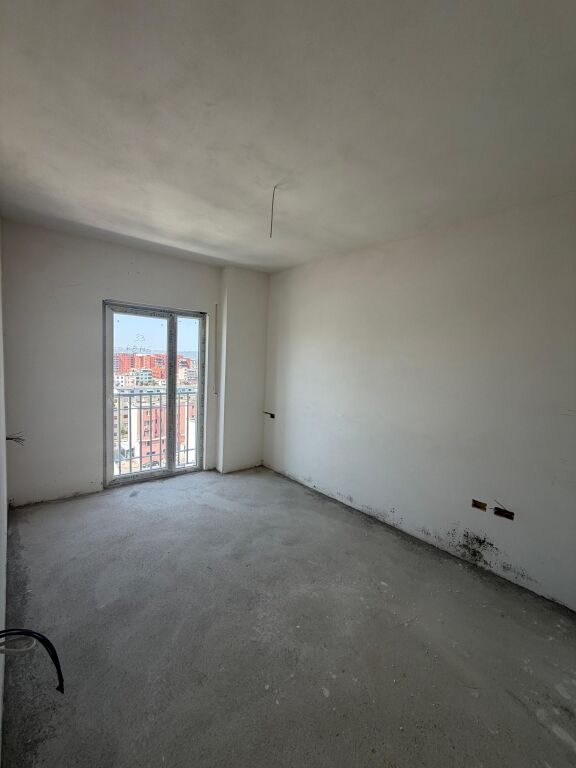 3+1 Apartment for Sale in Kamez