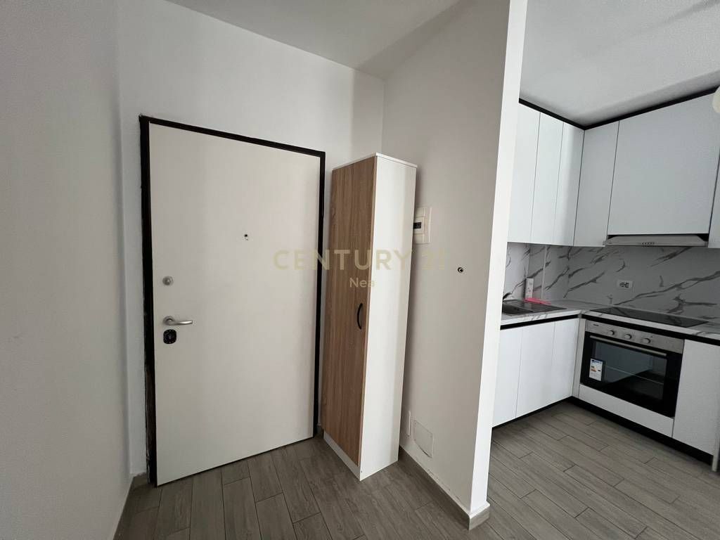 Apartament 1+1 me qera tek Fusha e Aviacionit!