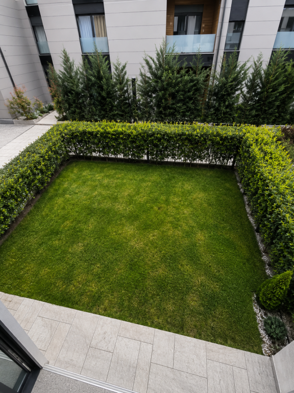 Rent 1+1 + parking with garden Teg, Sofia residence  