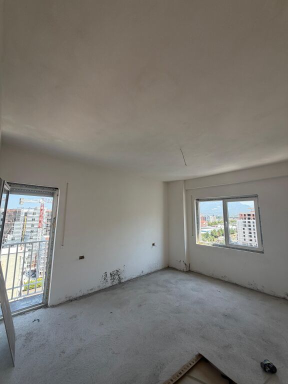 3+1 Apartment for Sale in Kamez