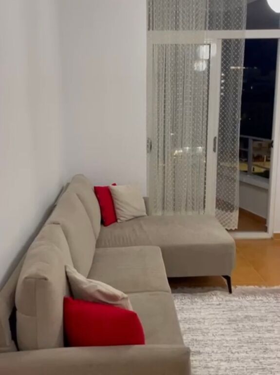Apartament 1+1 per shitje ne Astir prane Kompleksit Fratari