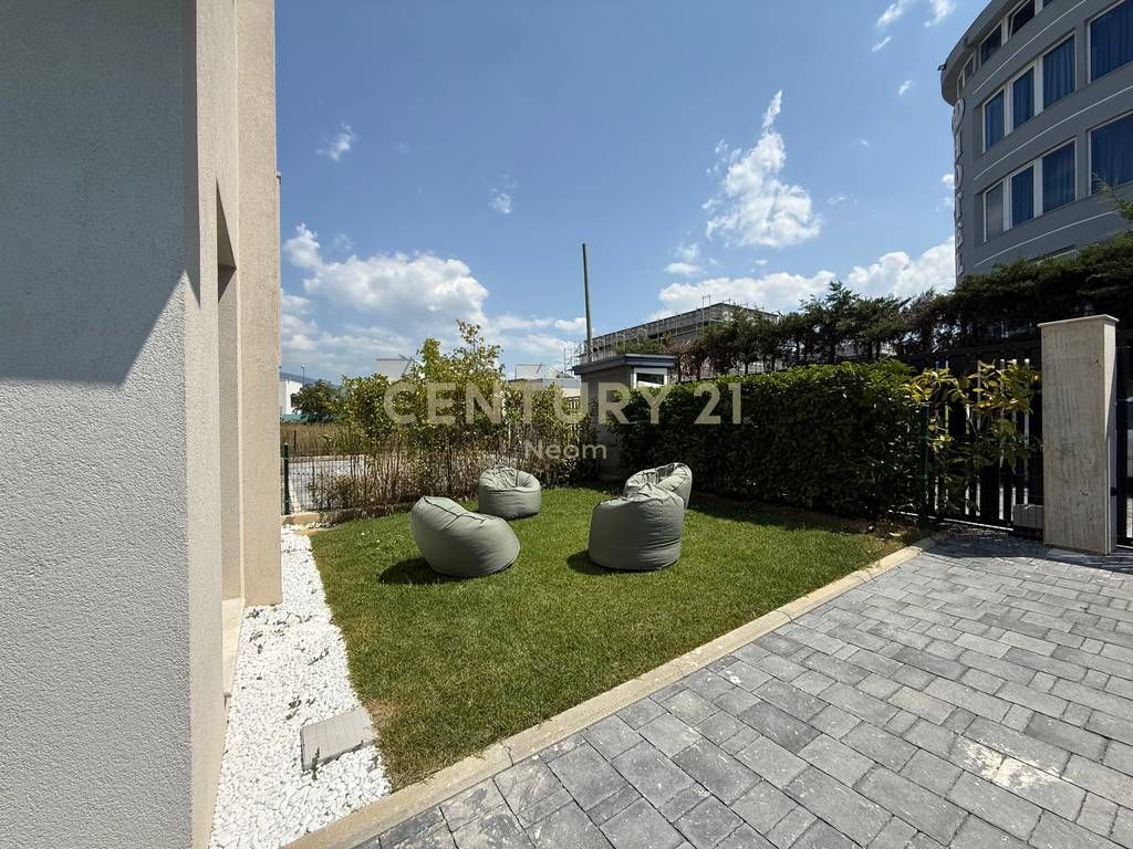 Villa with private pool for rent – Dry Lake