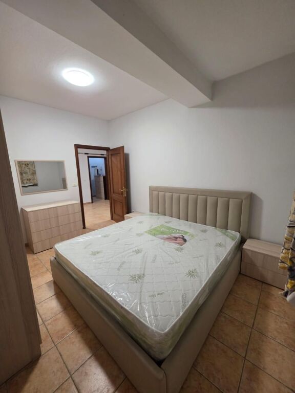 Japim apartament 1+1 ne fillim te Myslym Shyrit !
