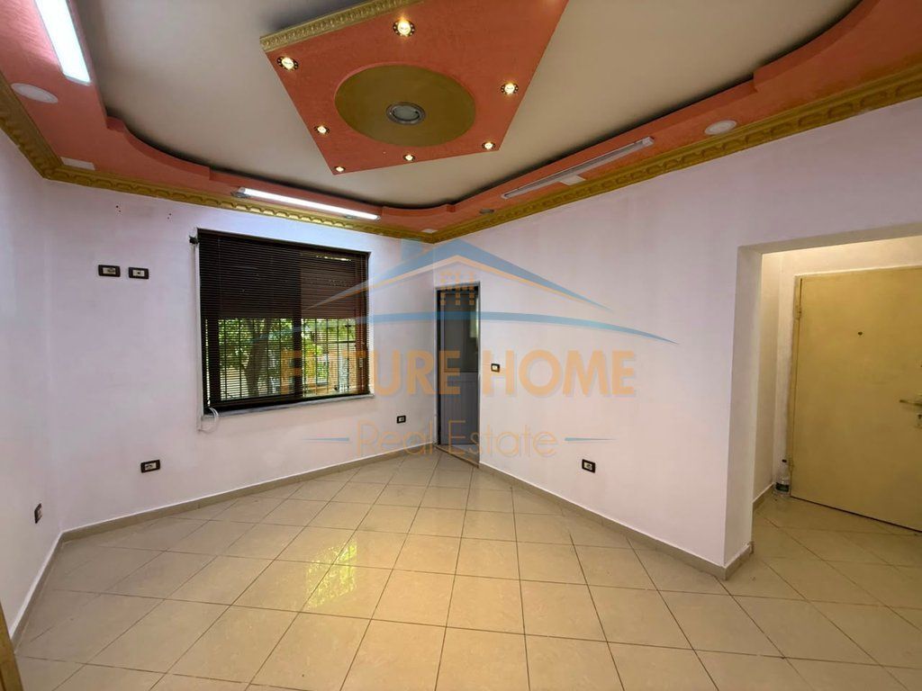Shitet, Apartament 2+1, Rruga e Durrësit, Tiranë