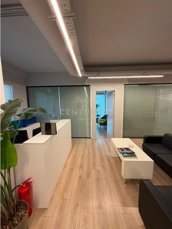 AMBIENTE ELITARIO IN VENDITA IN LION RESIDENCE – IDEALE PER UFFICI, RESIDENZA E INVESTIMENTO