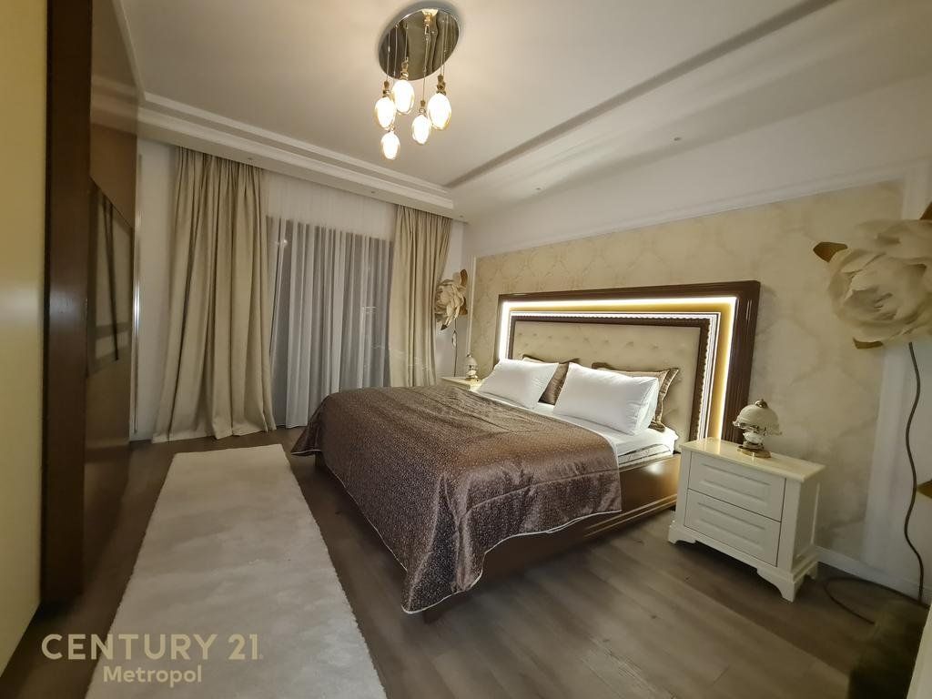 APARTAMENT 2+1+GARAZH PER SHITJE