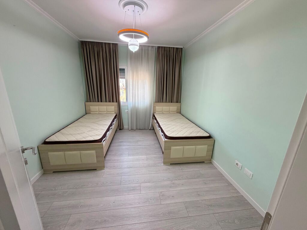 📣 VENDESI SUPER Appartamento 2+1 📍 Vicino a 21-Dhjetori 🛣️ Via “Shefqet Musaraj” ✨