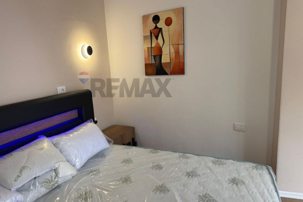 Apartament 2+1 per qira, Rr. Barrikadave