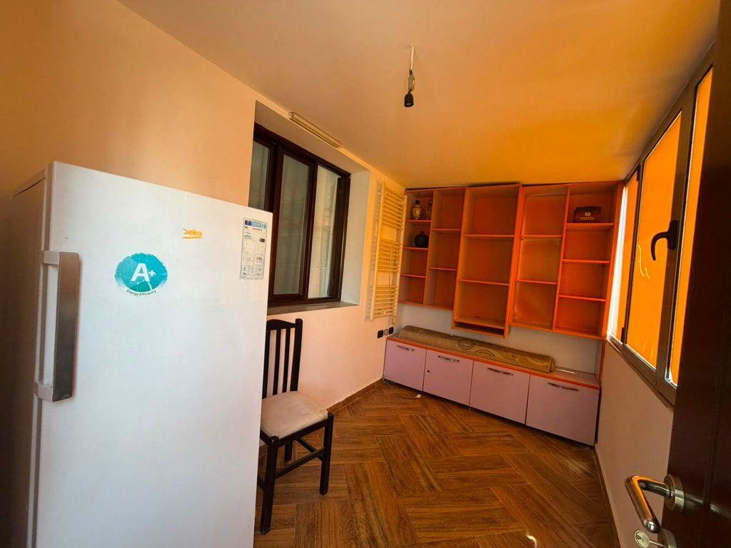 Qera, Apartament 2+1+2, 21 Dhjetori, Tiranë