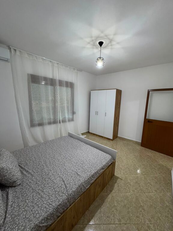 Affitto | Apartament 1 + 1 | Ali Demi | 400 €/mese