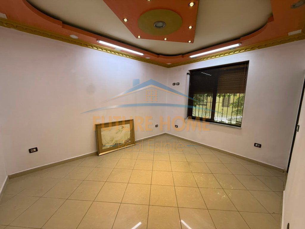 Shitet, Apartament 2+1, Rruga e Durrësit, Tiranë