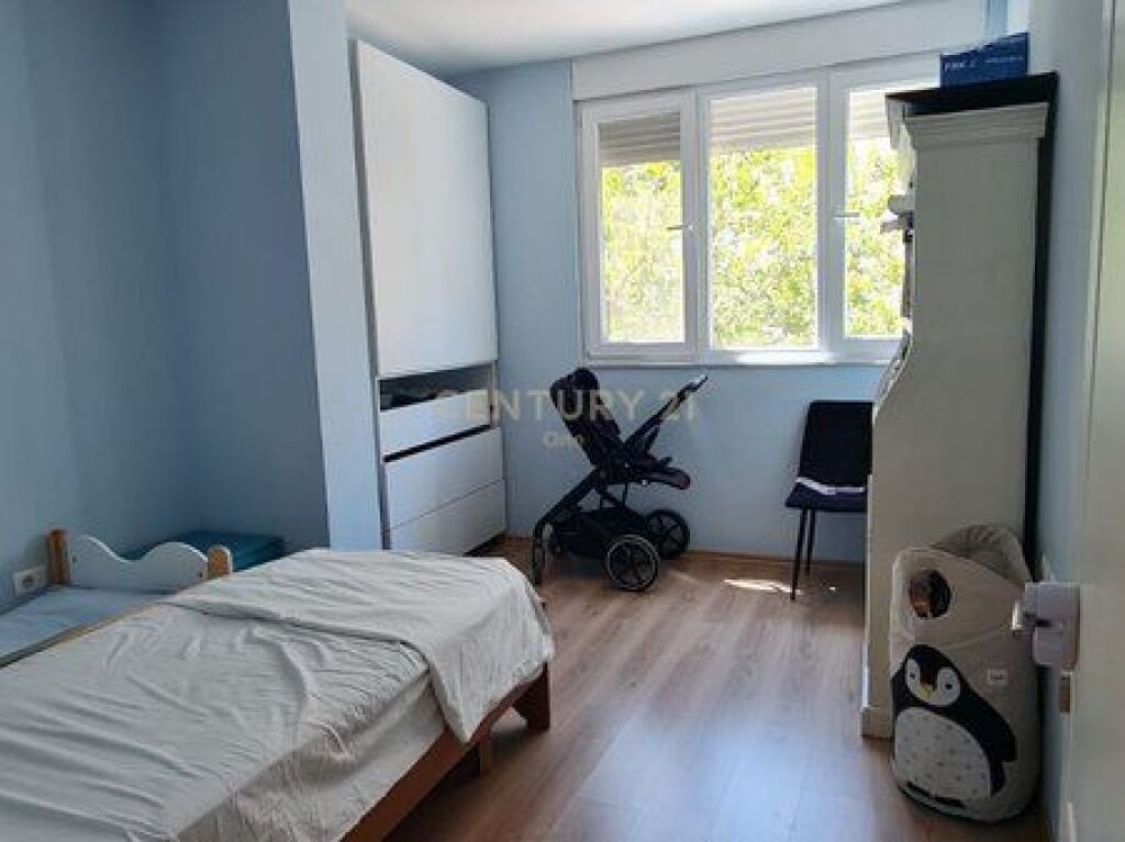 Shitet Apartament 2+1 – Rruga e Elbasanit, Tiranë