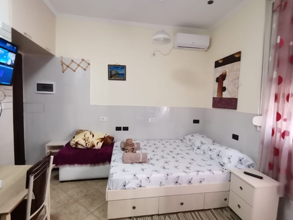 Qera | Garsoniere | Rruga 5 Maji | 380 €/muaj