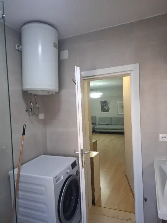 House 1+1 for rent Vasil Shanto opposite KESH 550 euro