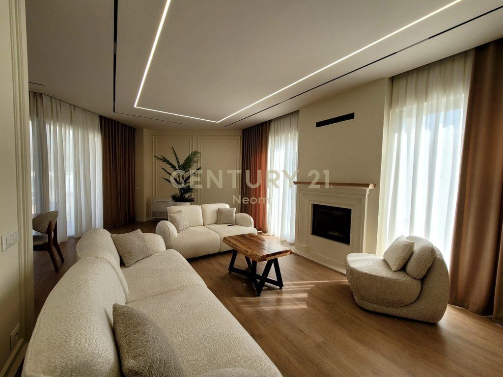 🏡 Villa di lusso in affitto a Green Valley – Privacy, spazio e comfort in una delle zone più richieste di Tirana.