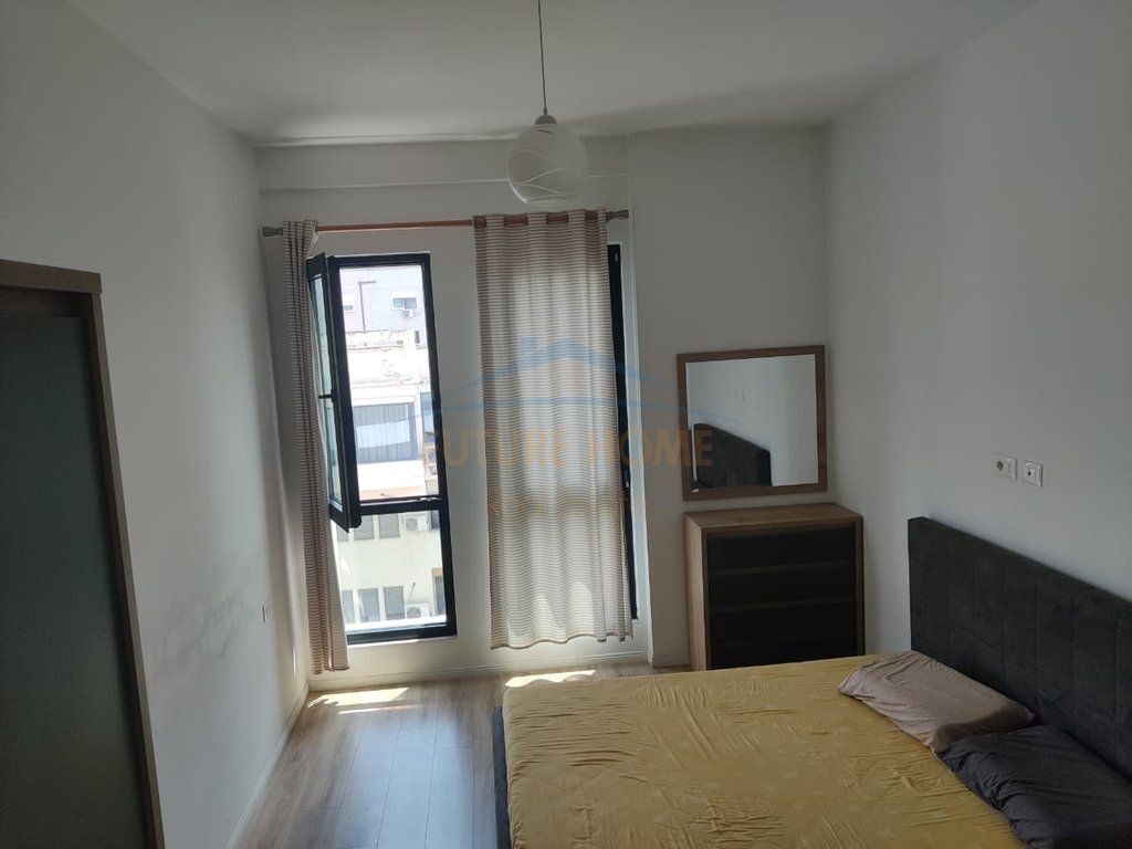 Qira, Apartament 1+1, Square 21, Rruga e Kavajës, Tiranë.