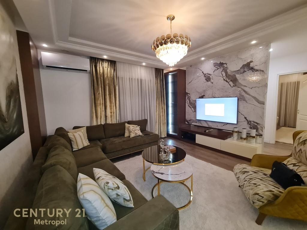 APARTAMENT 2+1+GARAZH PER SHITJE