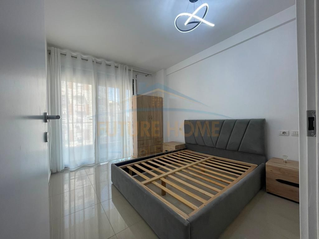 Shitet, Apartament 2+1, "Residenca Alba", 21 Dhjetori.