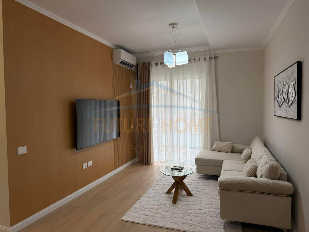 Shitet, Apartament 1+1, Golden Park 3, Rruga e Kavajës
