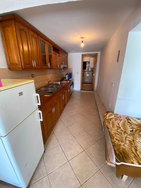 Qera | Vilë 2 + 1 | Qytet Studenti | 300 €/muaj