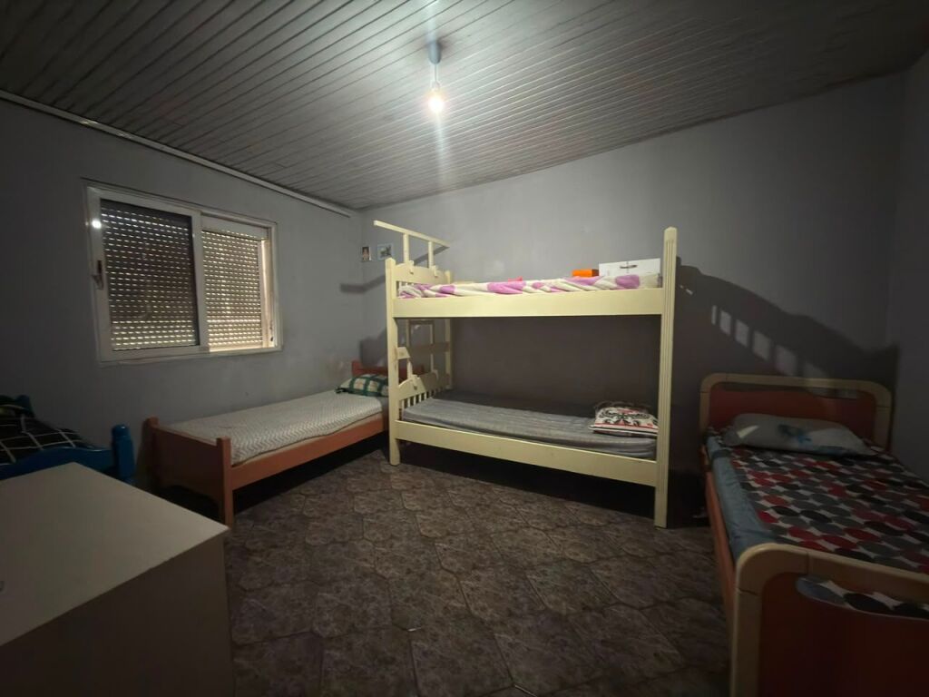 Shiten 2 Apartamente pranë Gjimnazit "Ali Demi", Vlore.