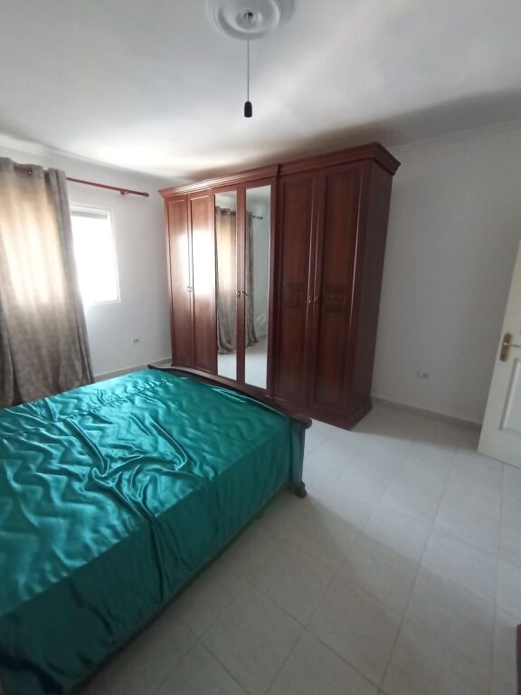 Shitet Apartament 1+1 ne Plazh