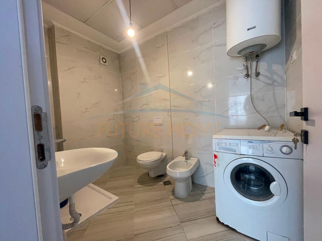 Shitet, Apartament 2+1, "Residenca Alba", 21 Dhjetori.