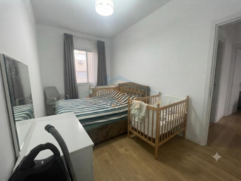 Shitet, Apartament 1+1,Shkolla Kuqe,Tirane