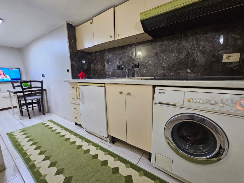 Qera | Apartament 1 + 1 | Rruga 5 Maji | 370 €/muaj
