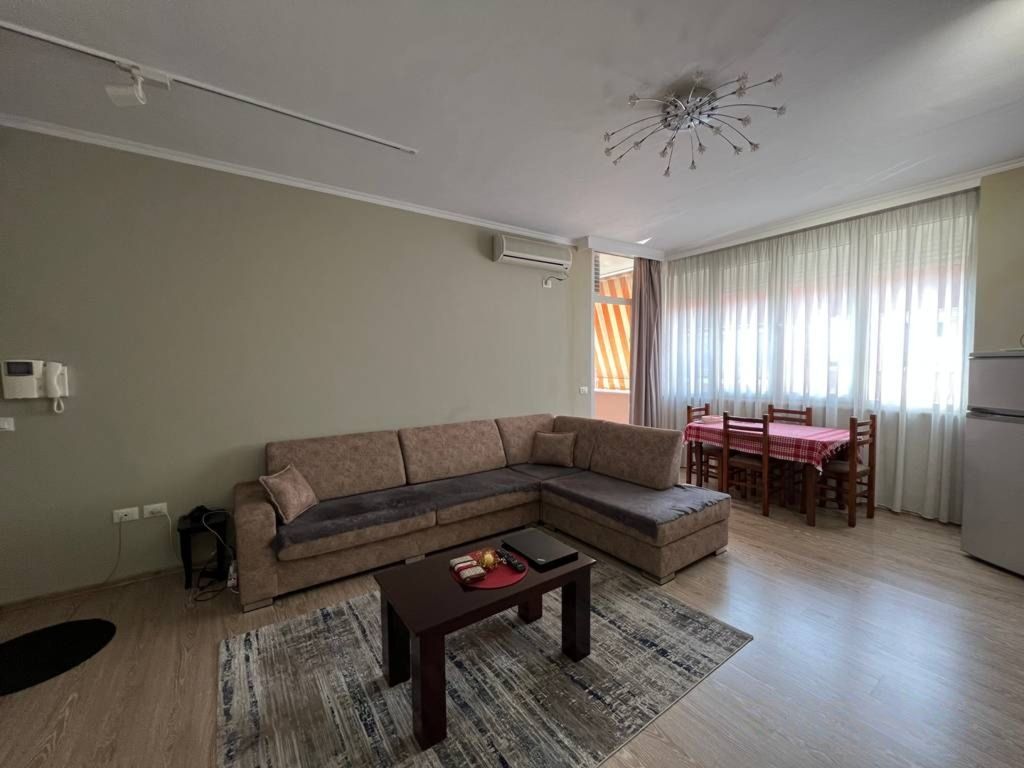 Apartment 2+1+2 - Gallery, Center (17 November)