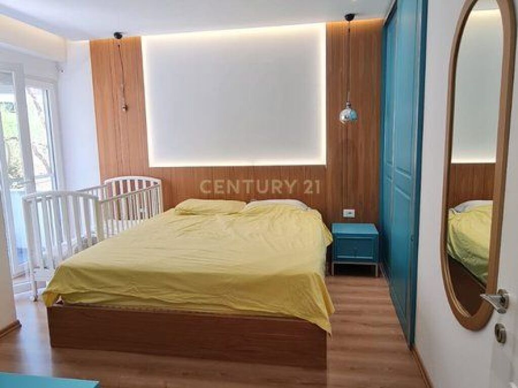 Shitet Apartament 2+1 – Rruga e Elbasanit, Tiranë