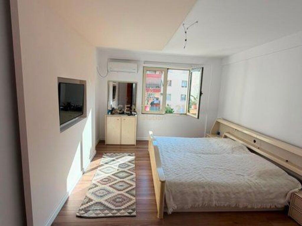 APARTAMENT 3+1+2 PER SHITJE PRANE THESARIT, FRESK!