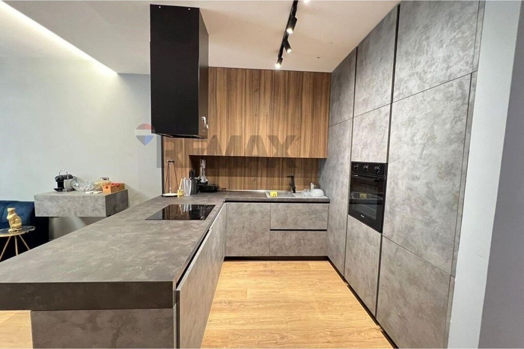 APARTAMENT 2+1 NE SHITJE LIQENI THATE