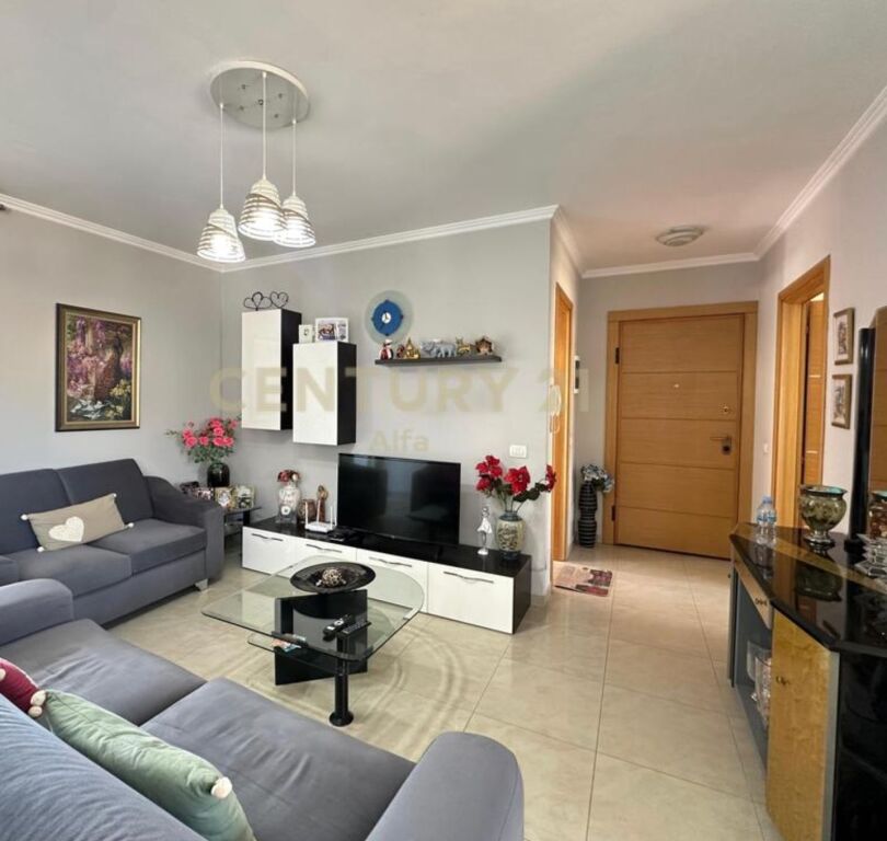 Apartament 2+1+2+Studio per Shitje