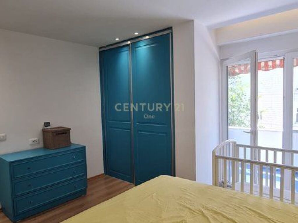 Shitet Apartament 2+1 – Rruga e Elbasanit, Tiranë