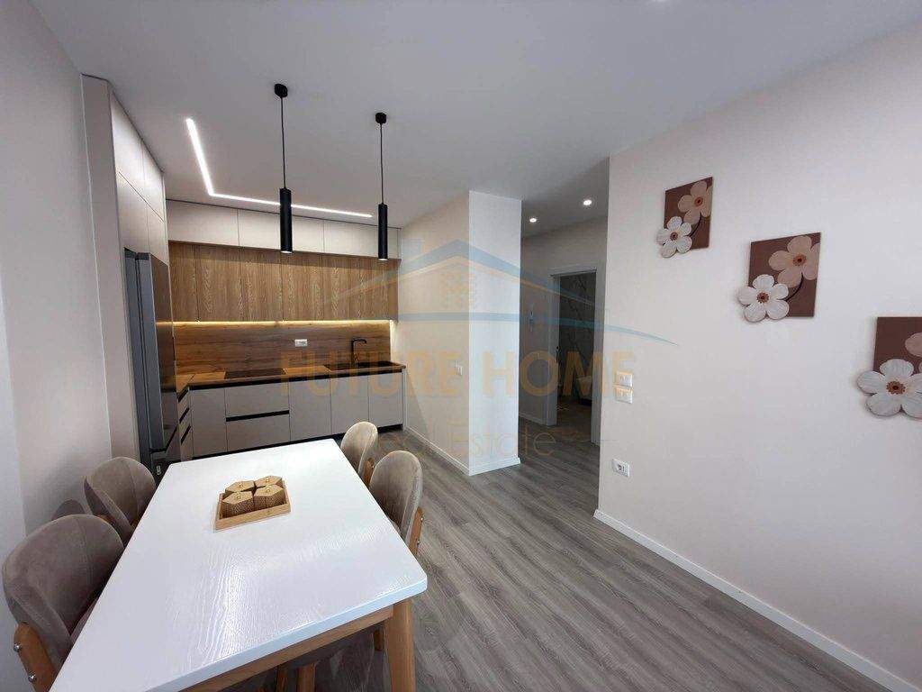 Qera, Apartament 1+1 + Post Parkimi, Kompleksi E88, Rruga Dritan Hoxha