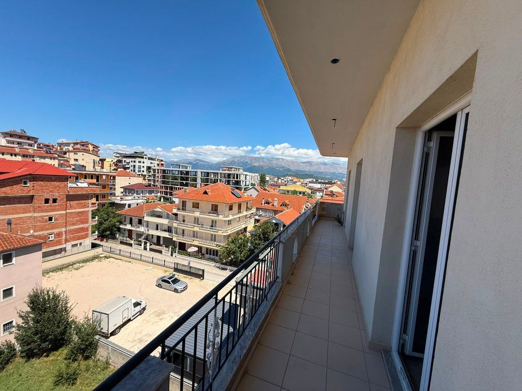 Shitet Apartament 88 m² në Rrugën e Volorekës, Pogradec – 73.000 €