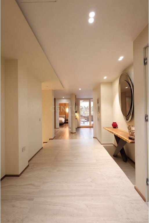 UNIQUE PENTHOUSE FOR SALE IN THE HEART OF THE FORMER BLOCK Exclusive Penthouse – A New Standard of Luxurious Living!