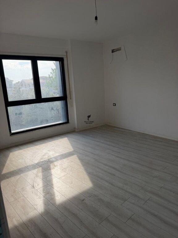 ZYRE ME QERA 126M2 JORDAN MISJA 70.000 LEKE FH-86280