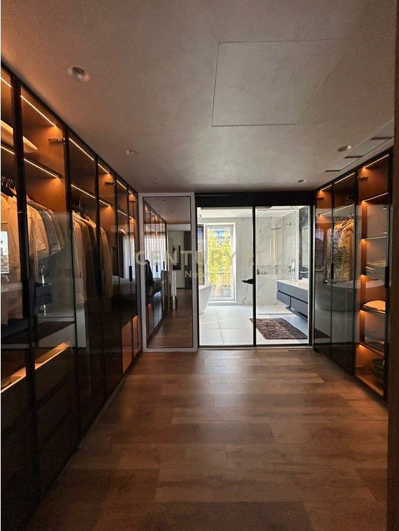 UNIQUE PENTHOUSE FOR SALE IN THE HEART OF THE FORMER BLOCK Exclusive Penthouse – A New Standard of Luxurious Living!