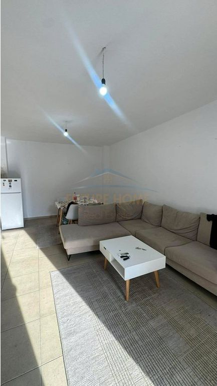 Shitet, Apartament 1+1, Unaza e Re . UNA72356