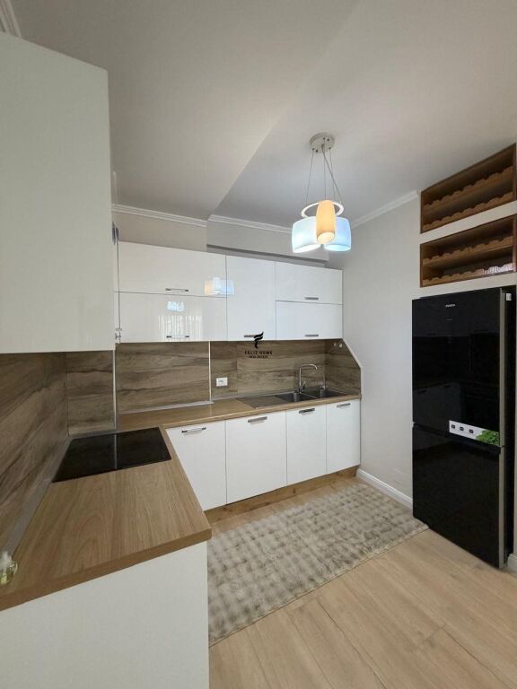 IN VENDITA APPARTAMENTO 1+1 VIA KAVAJES 14.200.000 LEKE FH-86339
