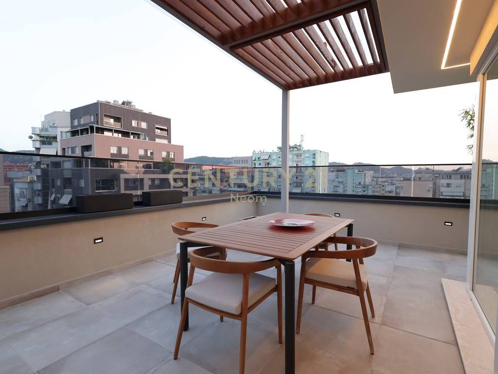 UNIQUE PENTHOUSE FOR SALE IN THE HEART OF THE FORMER BLOCK Exclusive Penthouse – A New Standard of Luxurious Living!