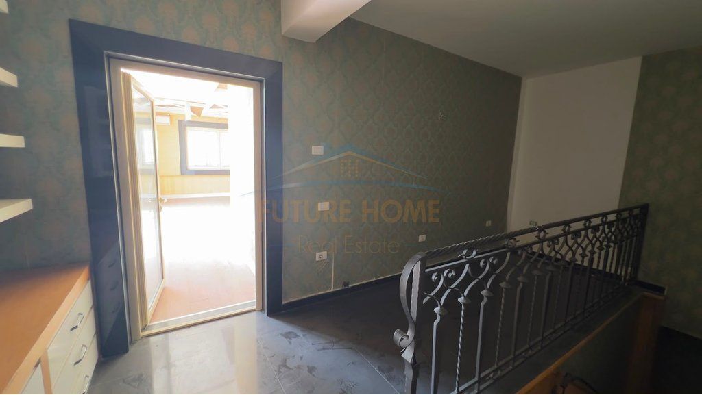 Apartament 3+1+2+Verandë+Poste ParkimI, Fresk.